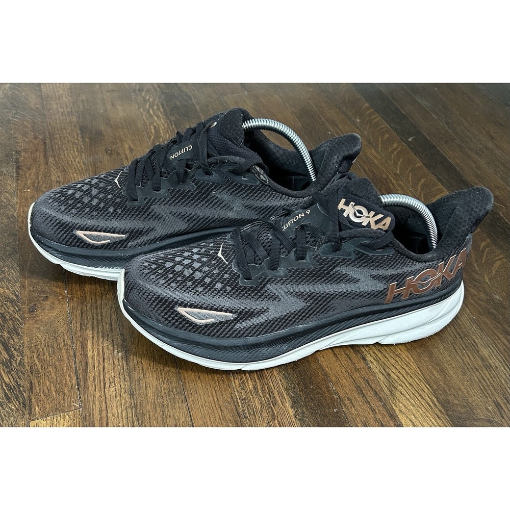 Women's Hoka One W Clifton 9 Black Rose Gold Size 9 Running Shoes Sneakers - Picture 2 of 11